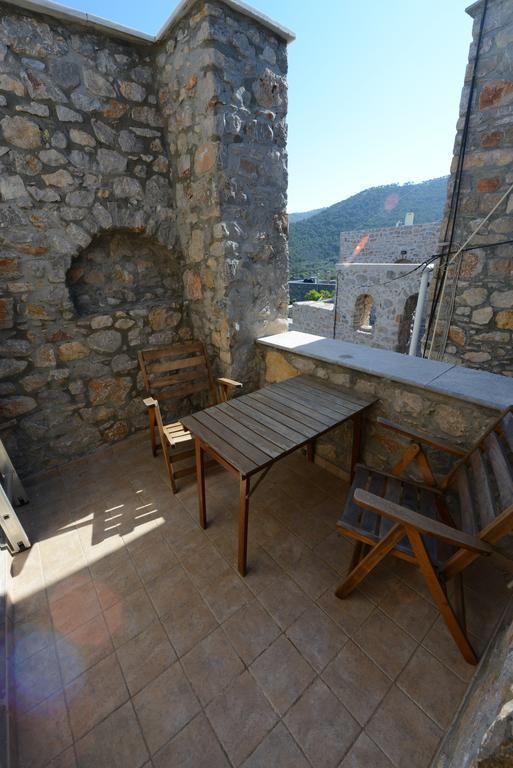 Stoneapartments, Γ Κωσταλοσ Και Σια Οε Avgonima المظهر الخارجي الصورة