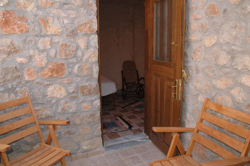 Stoneapartments, Γ Κωσταλοσ Και Σια Οε Avgonima المظهر الخارجي الصورة